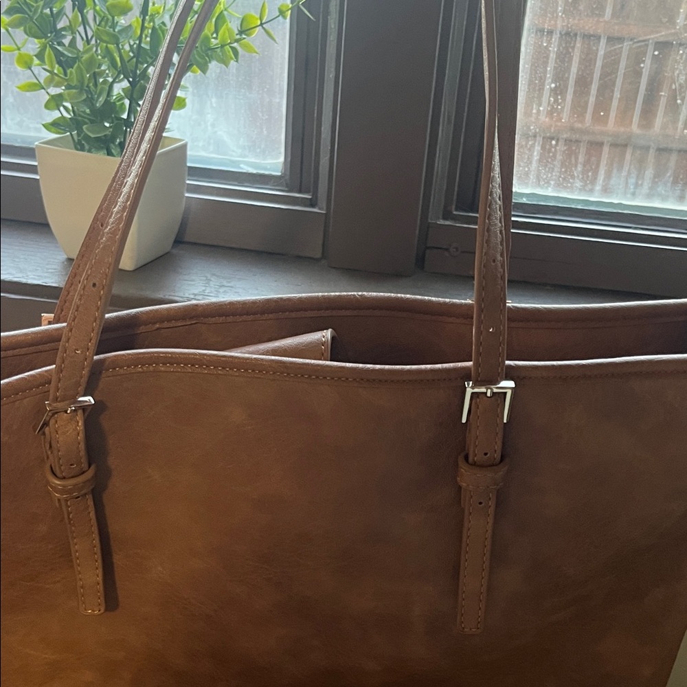 Urban Expressions Tan Tote Bag - Picture 8 of 8